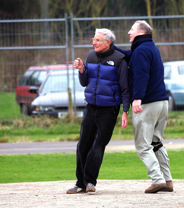 Gordon And Ken Battle It Out In Barton B
