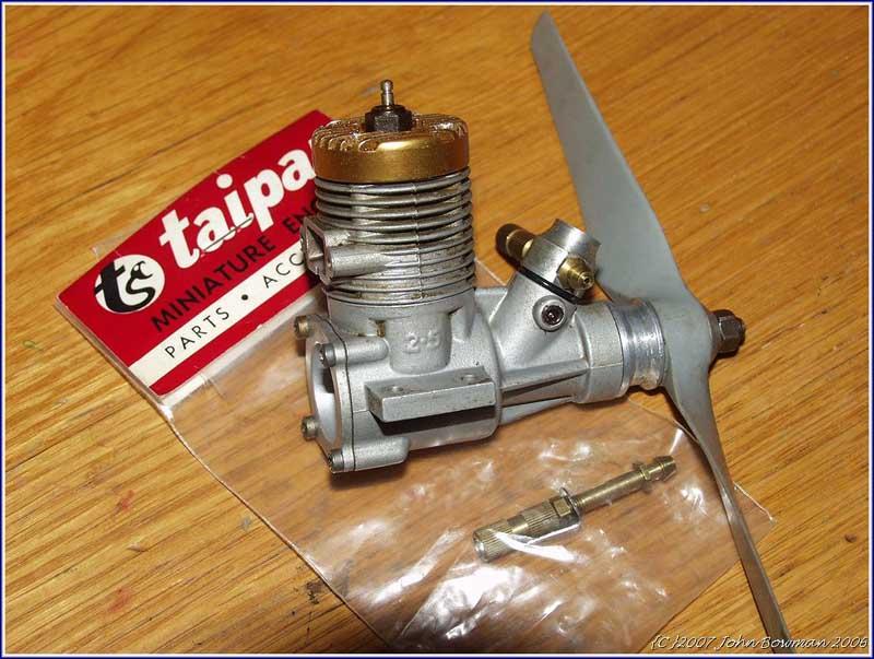 Taipan. 2.5 TBR Glow. 1973